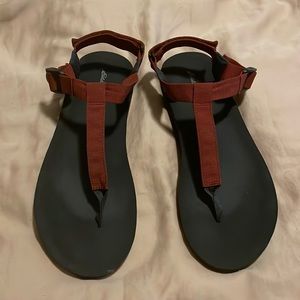 Eddie Bauer No Flip Flop Sandals - Red Straps